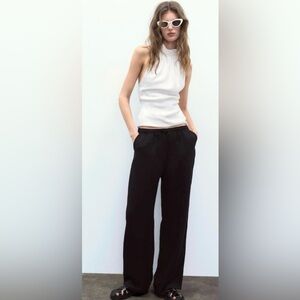Zara|Black Stretch waist, straight leg trousers with side slits•••Trendy & cute